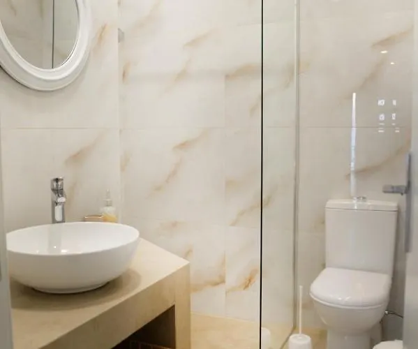 アパート Calma マスーリー